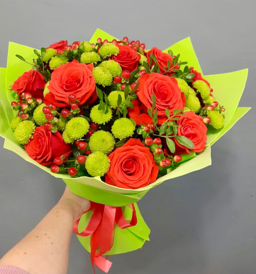 Букет цветов из: Хризантемы и Розы в Мингрельской