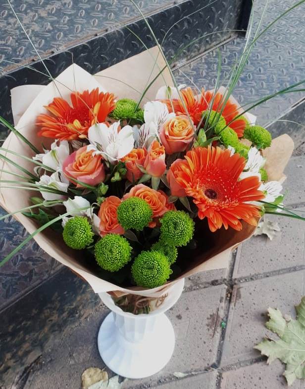 Букет цветов из: Герберы, Хризантемы, Альстромерии и Розы в Мингрельской