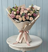 Букет цветов из:  Розы и Лизиантусы #REPLACE_PRED# Мингрельской