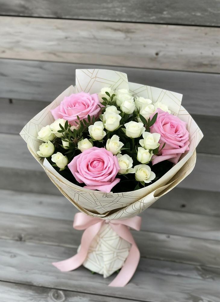 Букет цветов из: Розы в Мингрельской