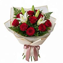 Букет цветов из:  Лилии и Розы в Мингрельской