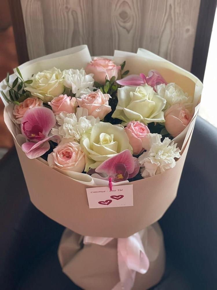 Букет цветов из: Орхидеи, Розы и Гвоздики в Мингрельской