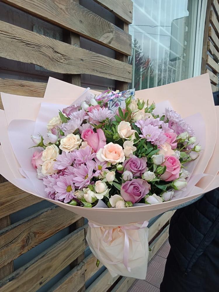 Букет цветов из: Розы и Хризантемы в Мингрельской