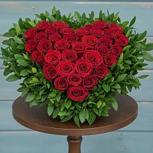 Цветочная композиция из Розы в виде сердца в Мингрельской