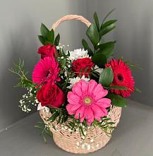 Цветочная композиция из Розы, Хризантемы и Герберы в корзине #REPLACE_PRED# Мингрельской