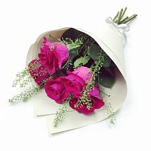 Букет цветов из:  Розы в Мингрельской