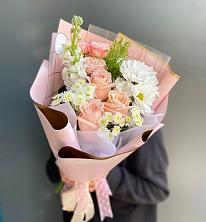Букет цветов из:  Хризантемы и Розы в Мингрельской
