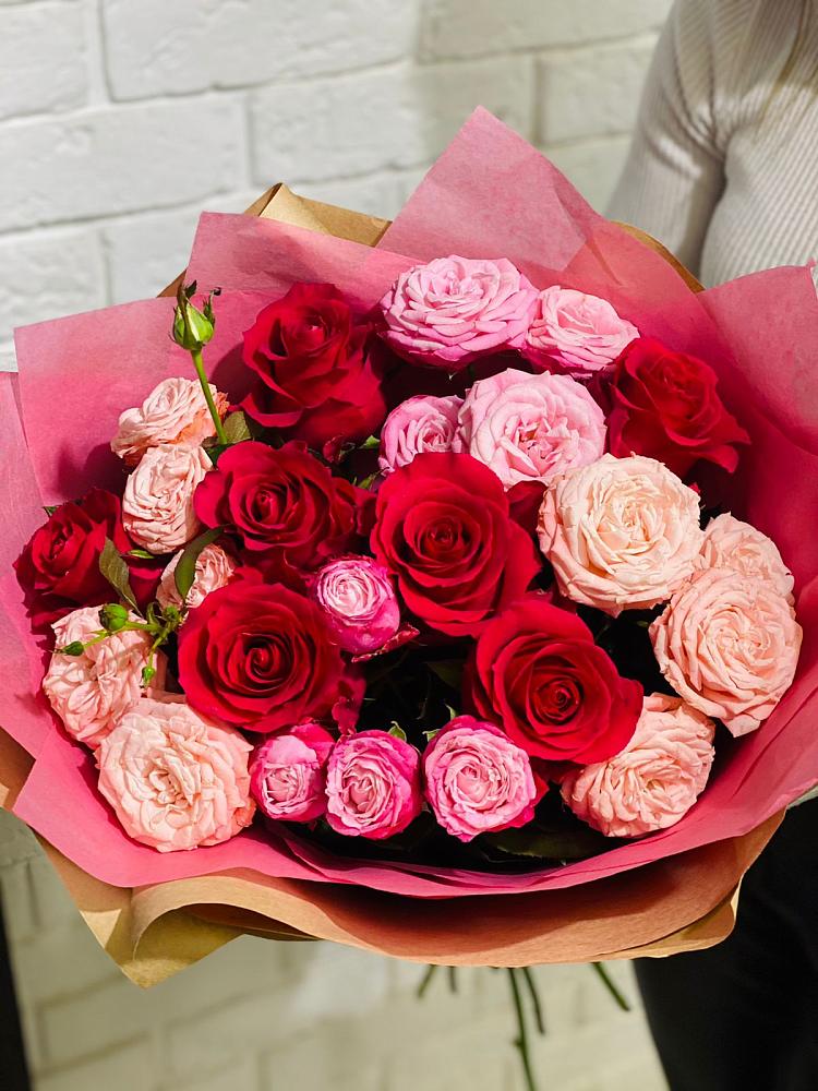 Букет цветов из: Розы в Мингрельской