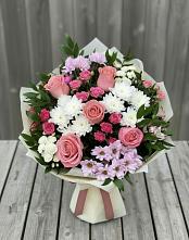 Букет цветов из:  Альстромерии, Гвоздики, Розы и Хризантемы в Мингрельской