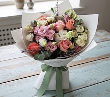 Букет цветов из:  Розы, Лизиантусы и Гвоздики #REPLACE_PRED# Мингрельской