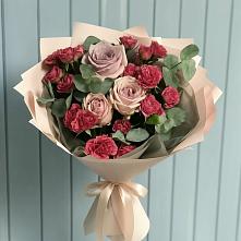 Букет цветов из:  Гвоздики и Розы #REPLACE_PRED# Мингрельской